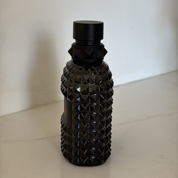 Valentino Born in Roma Uomo Extradose NEVER USED - Picture 2 of 3